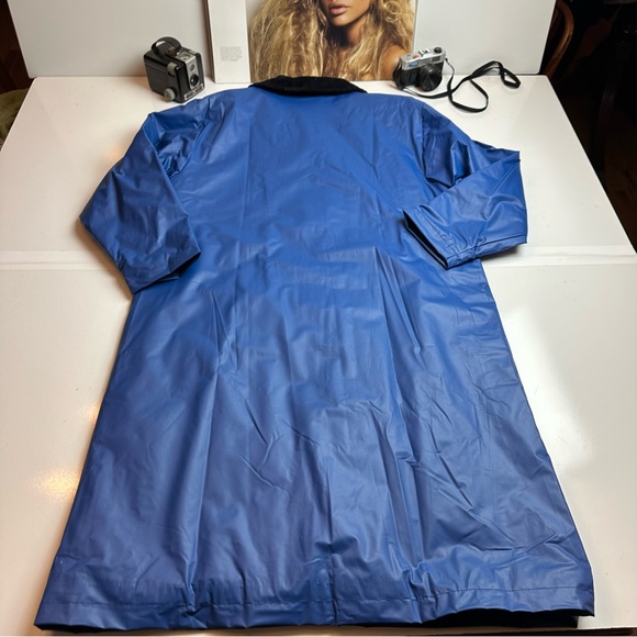 Vintage Plaid-Lined Heritage Raincoat | Blue Slicker · Blair - Picture 5 of 9